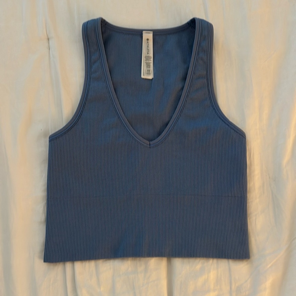 Ribbed V-neck cropped tank